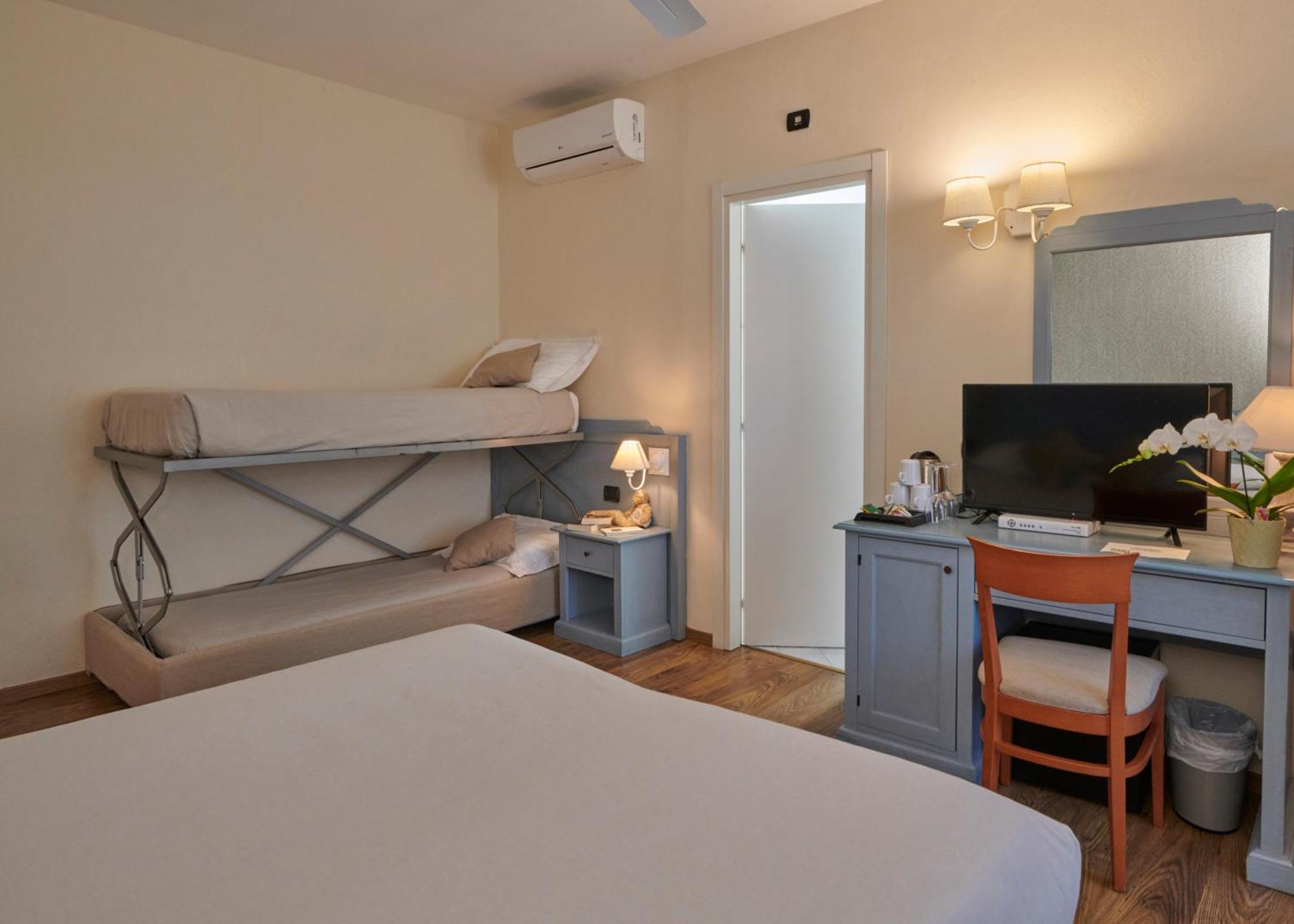Hotel Villa Aurora Lezzeno Esterno foto