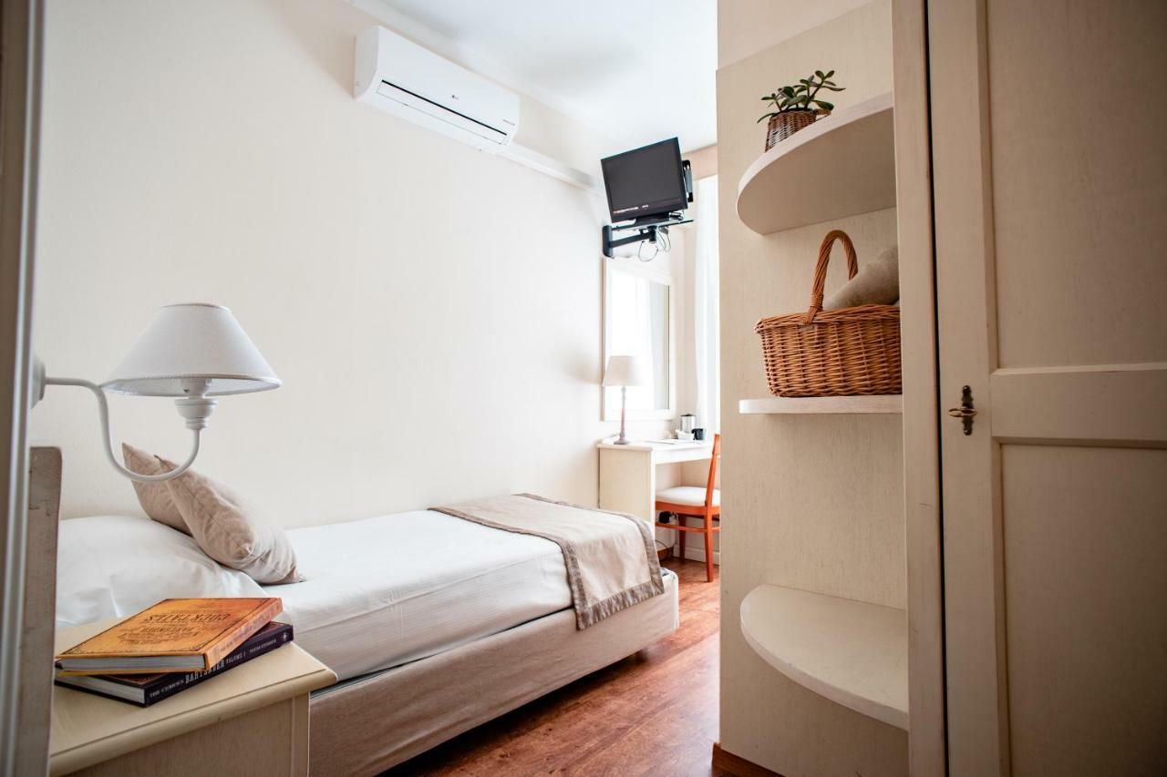 Hotel Villa Aurora Lezzeno Esterno foto