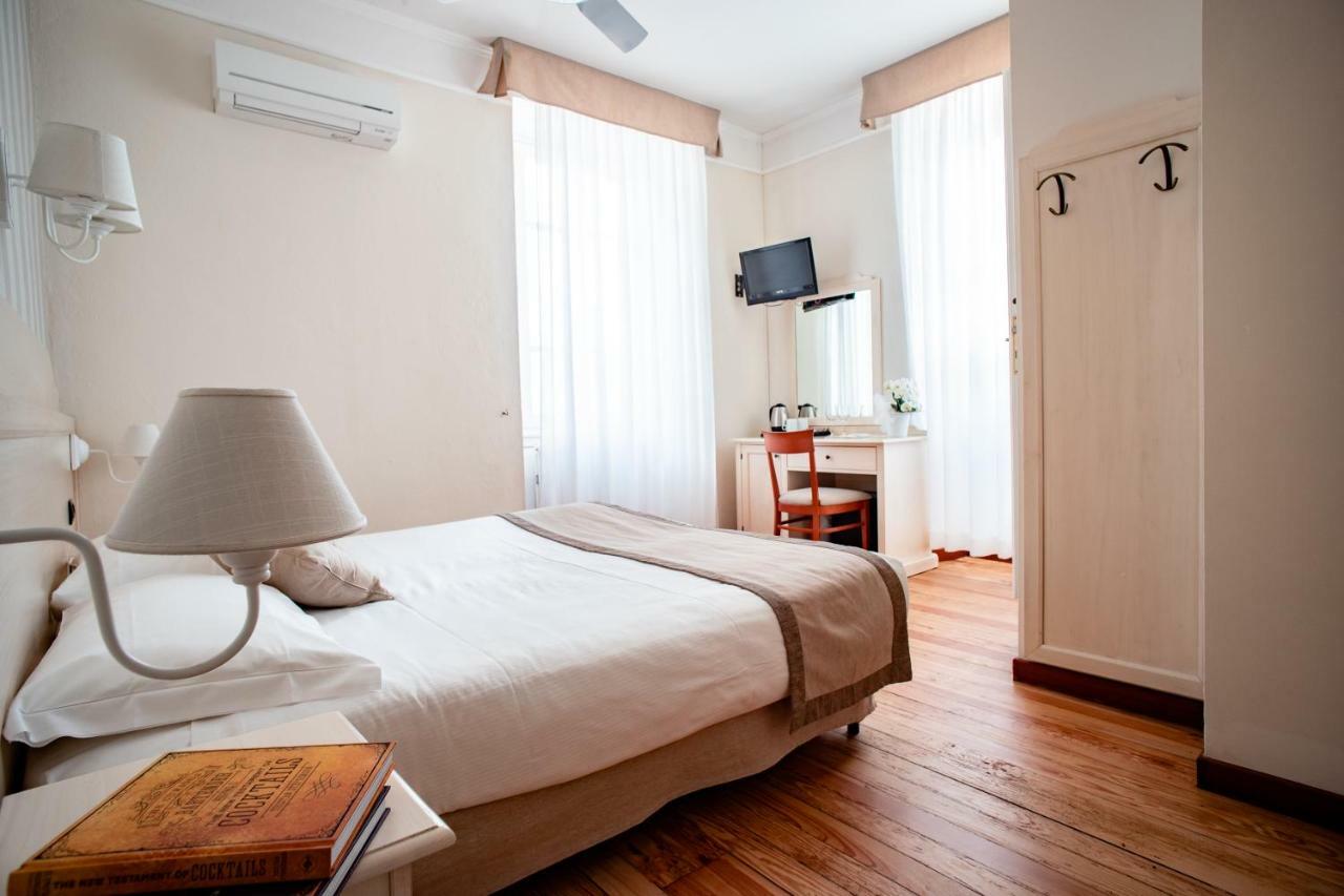 Hotel Villa Aurora Lezzeno Esterno foto